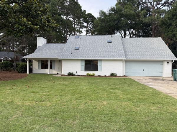 829 S Turnberry Cove, Niceville, FL 32578