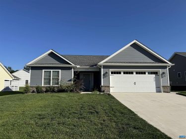 179 LANGLEY DR, Waynesboro, VA 22980
