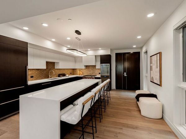 505 S Barrington Avenue, Unit 308, Los Angeles, CA 90049