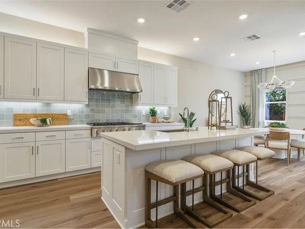 1545 Snowberry Place , Montebello, CA 90640