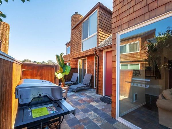 325 S Sierra, Unit 36, Solana Beach, CA 92075