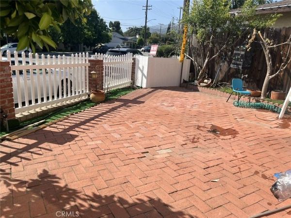 4310 Pennsylvania Avenue, La Crescenta, CA 91214
