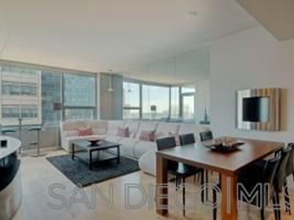 321 10th, Unit 1606, San Diego, CA 92101