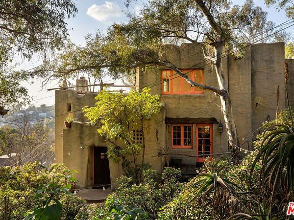 1431 Avon Park Ter., Los Angeles, CA 90026