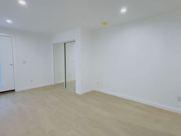 1732 Crenshaw Boulevard, Unit 10, Los Angeles, CA 90019