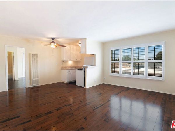 4358 Berryman Avenue, Unit 14, Los Angeles, CA 90066