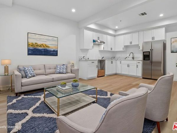 11444 Oxnard Street, Unit 1/2, North Hollywood, CA 91606