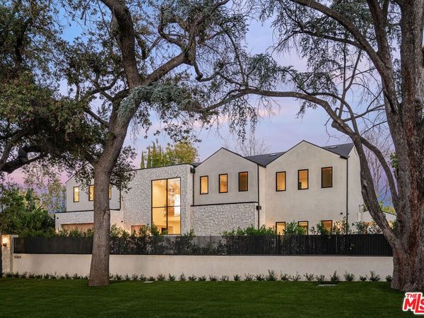 5064 Encino Avenue, Encino, CA 91316