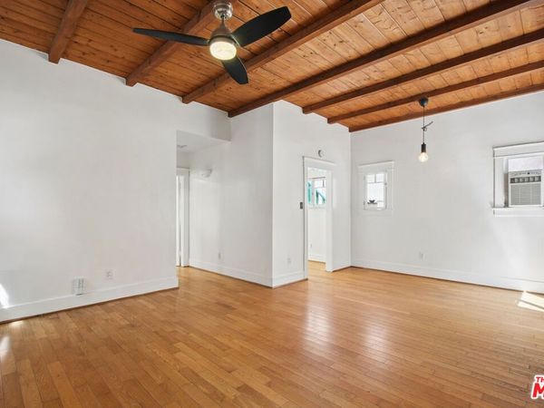 2515 Elsinore Street, Los Angeles, CA 90026