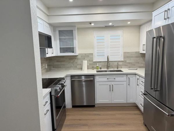 453 Village Square E, Palm Springs, CA 92262