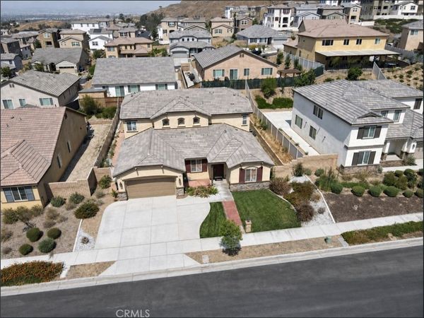 7145 Almandine, Jurupa Valley, CA 92509