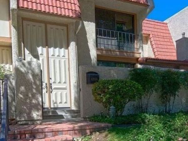 6205 1/2 Nita Avenue, Woodland Hills, CA 91367