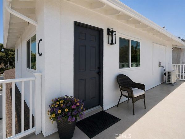 522 17th Street, Unit C, Huntington Beach, CA 92648