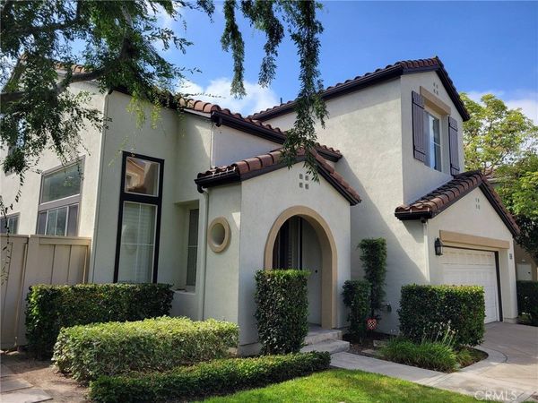 10 Del Ventura , Irvine, CA 92606