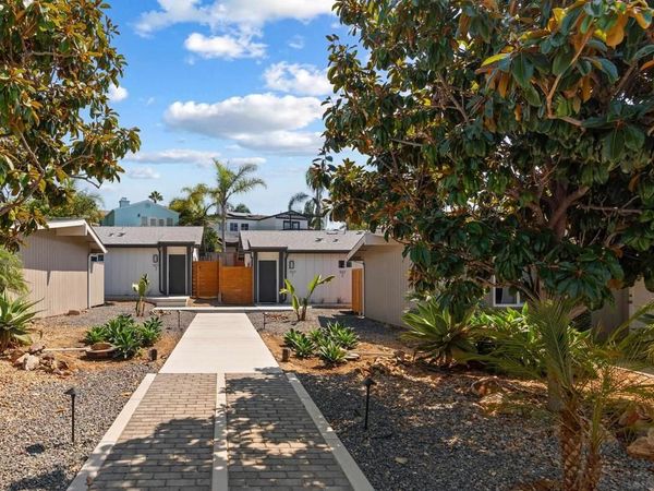 931 Regal Rd., Encinitas, CA 92024