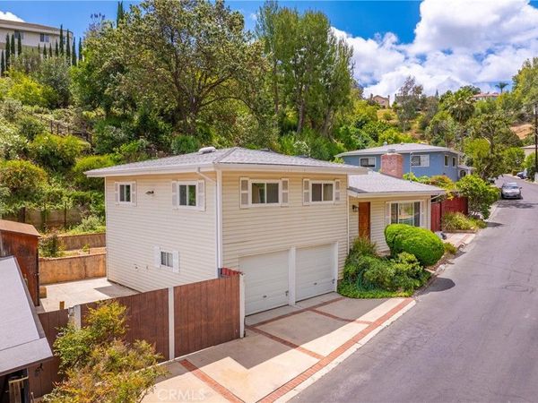 4776 Excelente Drive, Woodland Hills, CA 91364