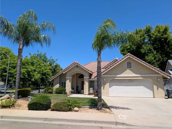 639 Royal Arch Court , Merced, CA 95340