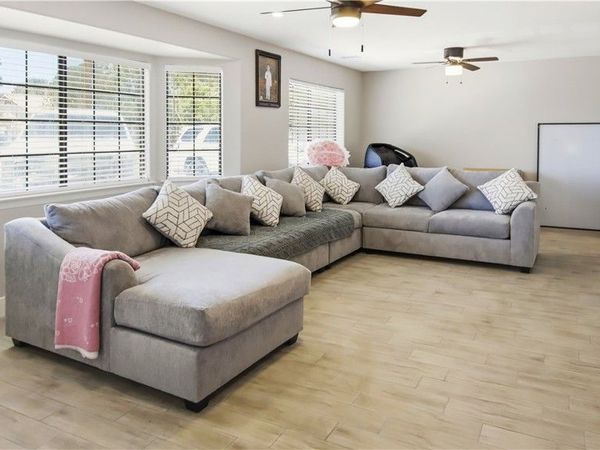 8755 Lassen Ave, Hesperia, CA 92345