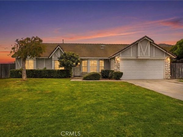 11814 Creighton , Riverside, CA 92505