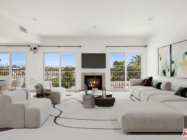 8555 Cashio Street, Unit PH 4, Los Angeles, CA 90035