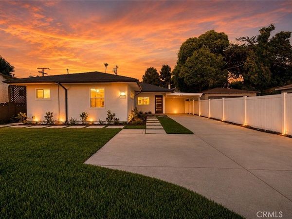 5650 Denny Avenue , North Hollywood, CA 91601