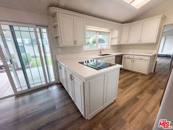 18400 Bermuda Street, Los Angeles, CA 91326
