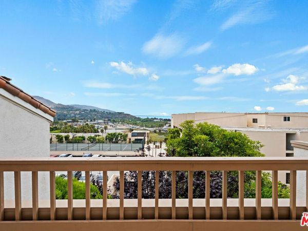 23908 De Ville Way, Unit A, Malibu, CA 90265