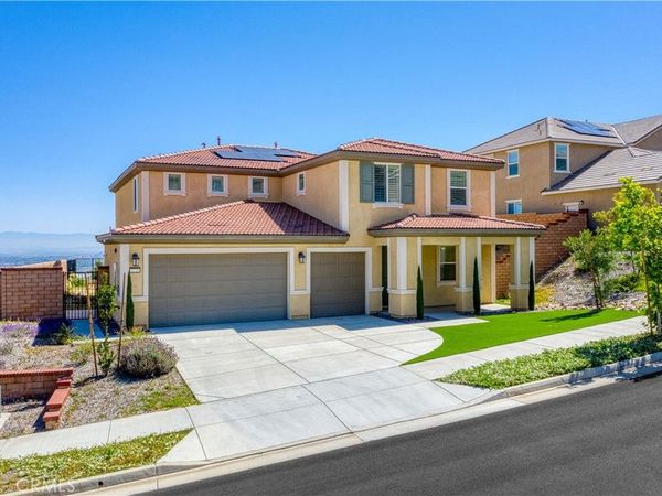 2725 Sierra Bella Drive , Corona, CA 92882