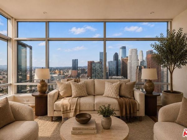 900 W Olympic Boulevard, Unit 34J, Los Angeles, CA 90015