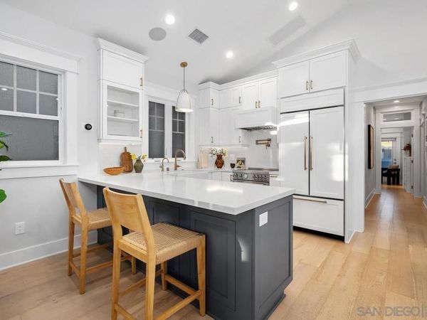 943 F Ave, Coronado, CA 92118