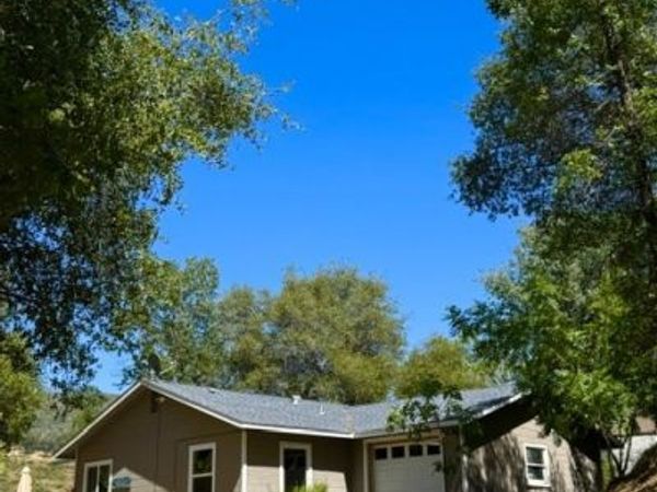 4973 State Highway 140 , Mariposa, CA 95338