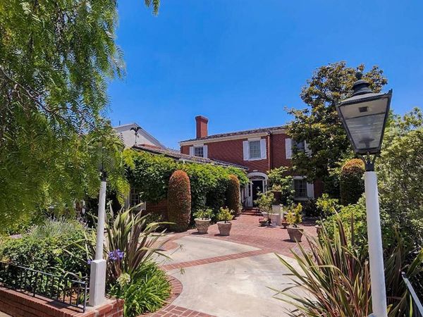 1160 S Beverwil Drive, Los Angeles, CA 90035
