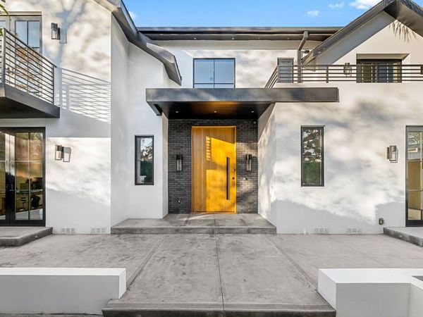 6115 W 6th Street, Los Angeles, CA 90048