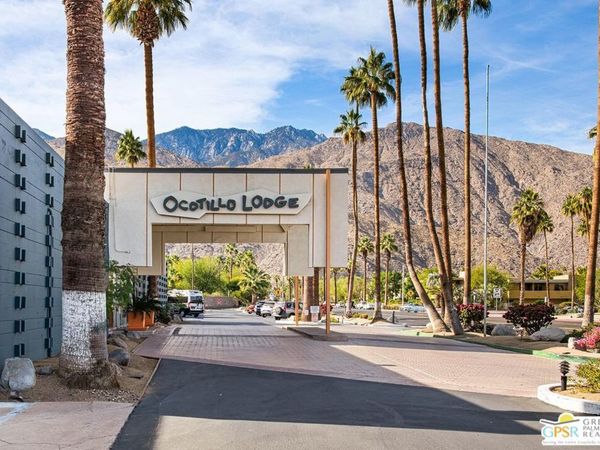 1111 E Palm Canyon Drive, Unit 301, Palm Springs, CA 92264