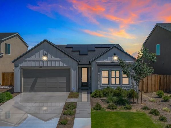 7436 Musa Grove Avenue, Bakersfield, CA 93313