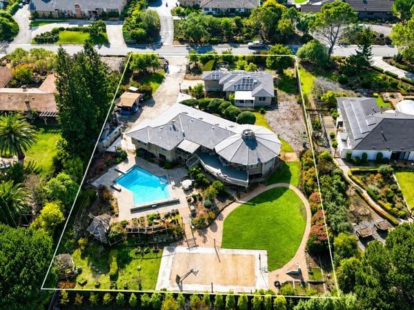 300 Ridgeway Road, Woodside, CA 94062