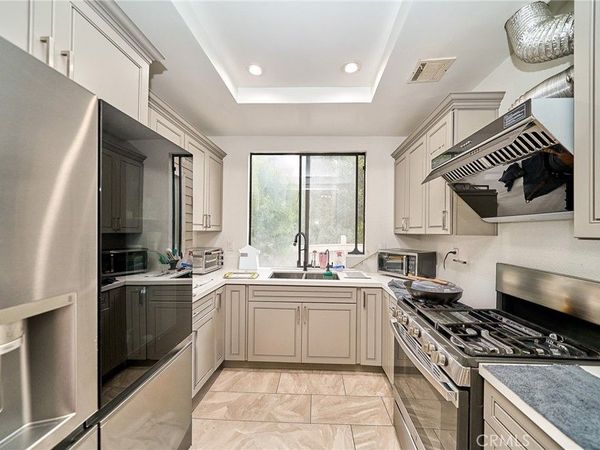 4900 N Grand , Unit 306, Covina, CA 91724