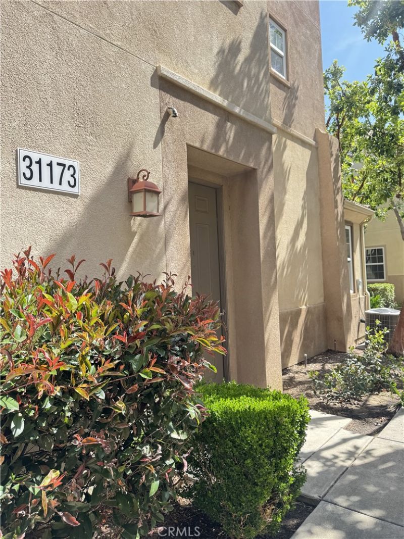 31173 Strawberry Tree, Temecula, CA 92592 Main Photo