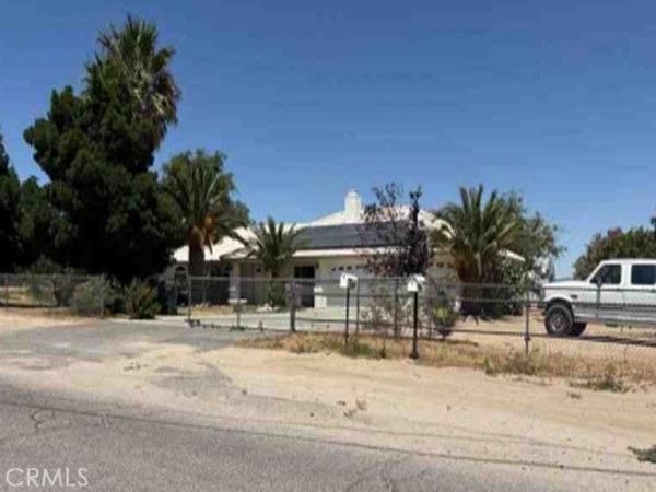 10695 5th, Hesperia, CA 92345