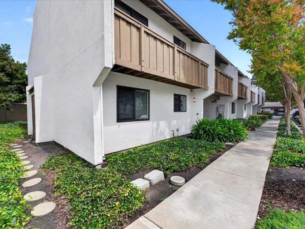 2201 Monroe Street, Unit 601, Santa Clara, CA 95050