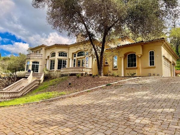 15520 Quito Road, Monte Sereno, CA 95030