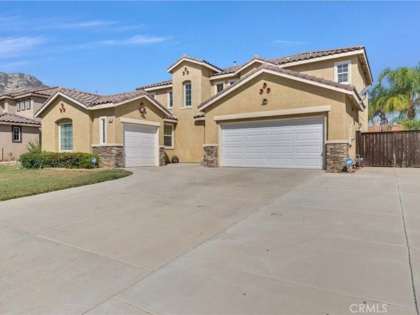 32859 Fairmont, Lake Elsinore, CA 92530