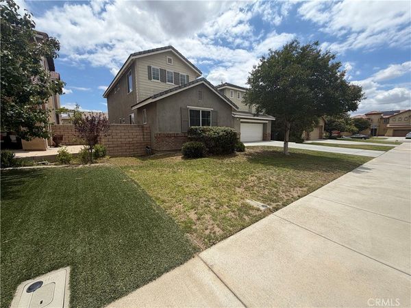 26813 Claystone Drive, Moreno Valley, CA 92555
