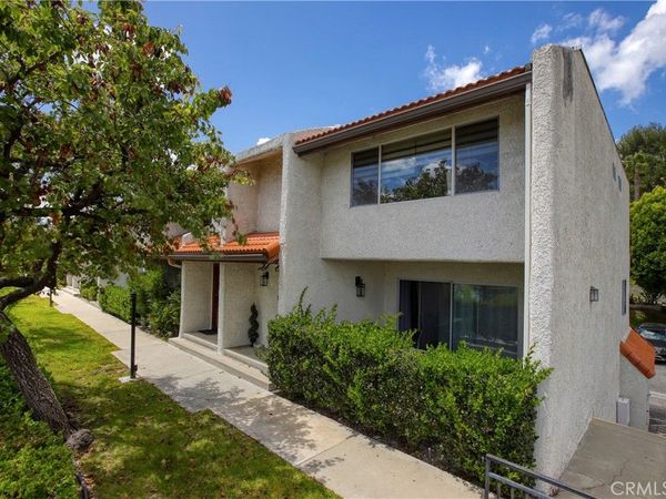 9560 Via Bernardo, Burbank, CA 91504