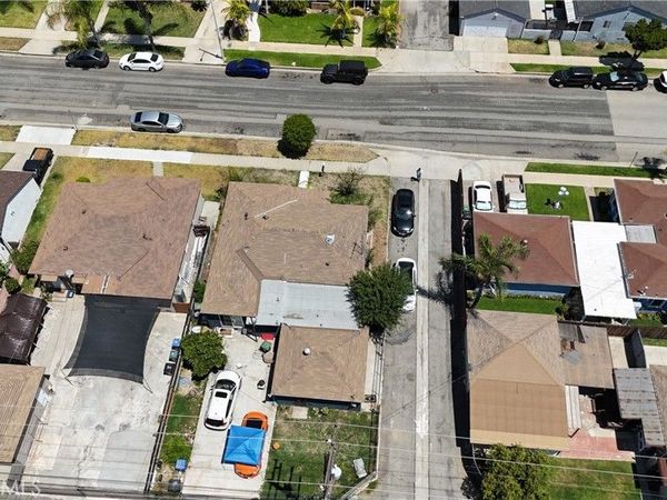 6674 Easton, East Los Angeles, CA 90022