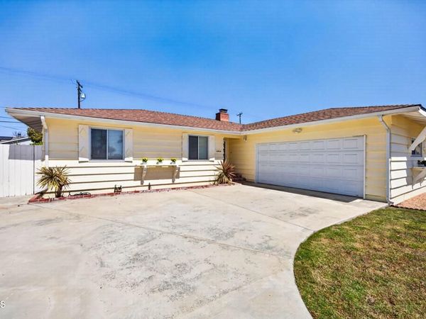 596 College Drive, Ventura, CA 93003