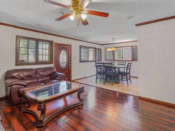 2930 W Florence Avenue, Los Angeles, CA 90043