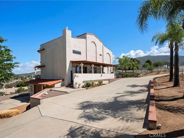 2638 W Victoria Drive , Alpine, CA 91901