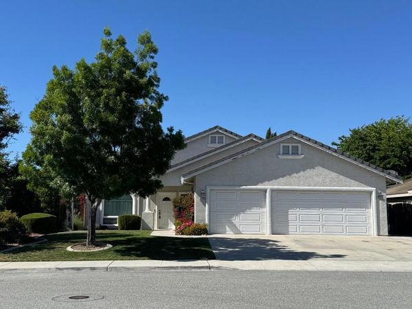 1710 Monte Vista Drive, Hollister, CA 95023