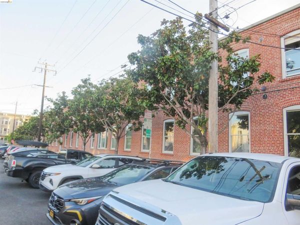 720 York St, Unit 212, San Francisco, CA 94110